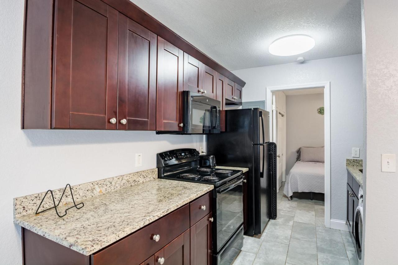 Golf View Villas With Private Jacuzzi'S & Grill Tampa Luaran gambar
