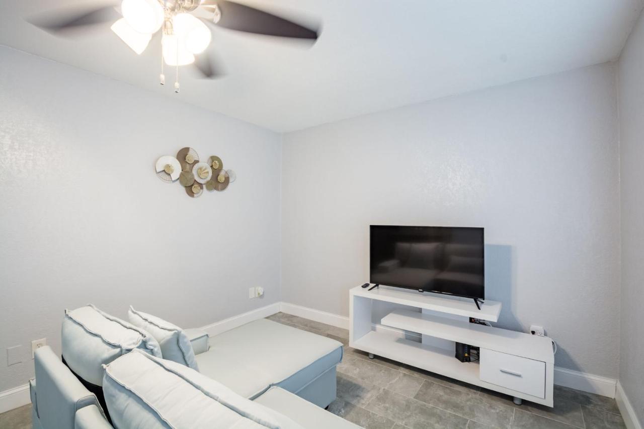 Golf View Villas With Private Jacuzzi'S & Grill Tampa Luaran gambar