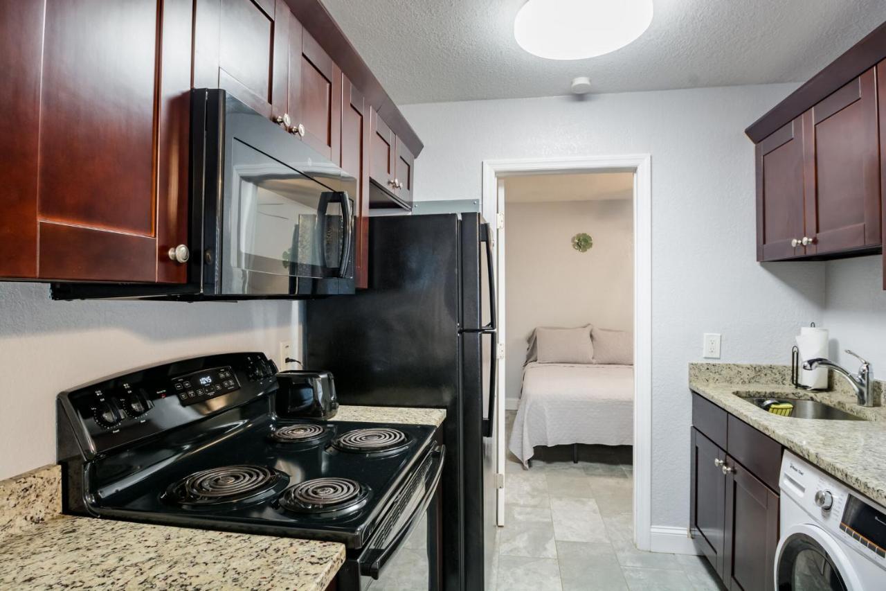 Golf View Villas With Private Jacuzzi'S & Grill Tampa Luaran gambar
